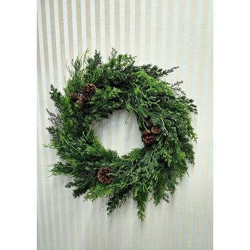 Corona decorativa de ciprés STURMYN con piñas, verde, Ø 50 cm