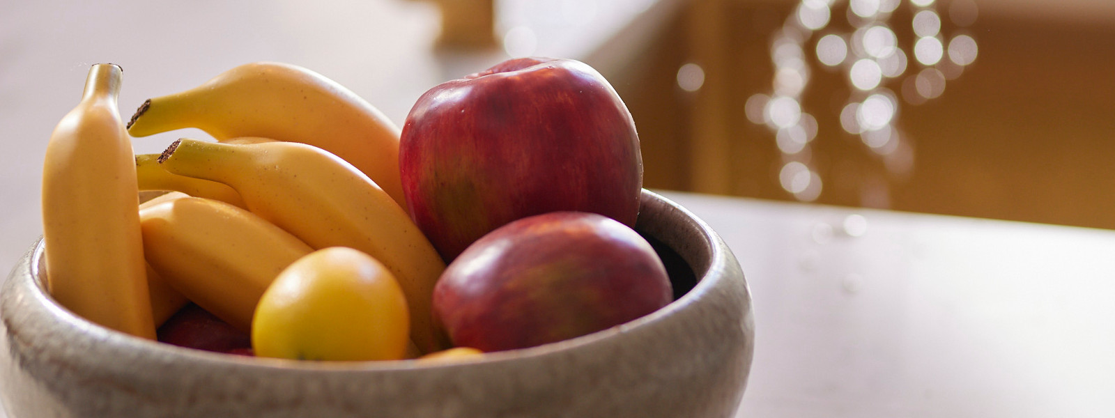 Fruta artificial cómo real